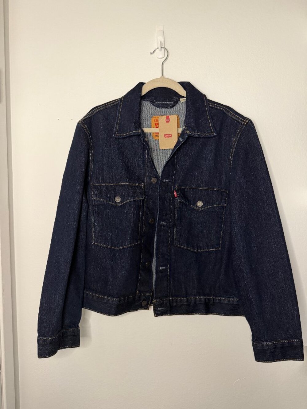 Levi's NWT Dark Wash Denim Trucker Jean Jacket Button Front